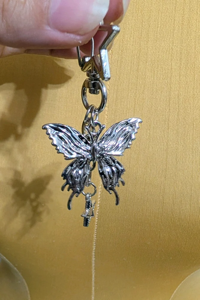 Brooches & Pins