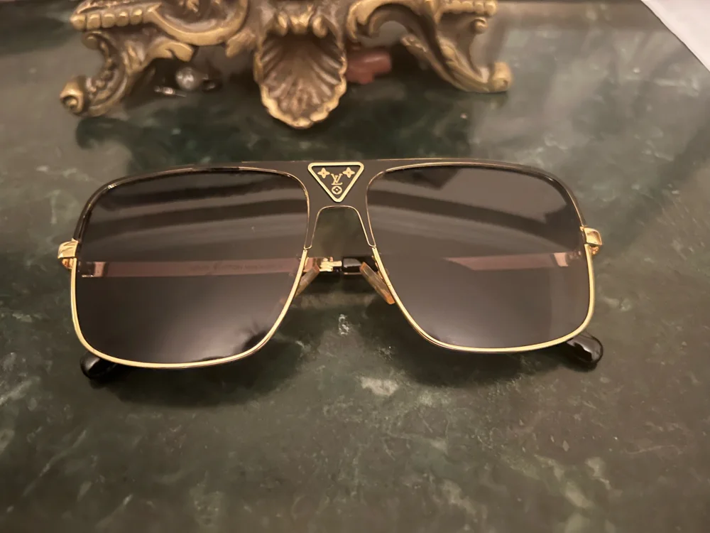 Louis Vuitton Sunglasses, Excellent, photo 4