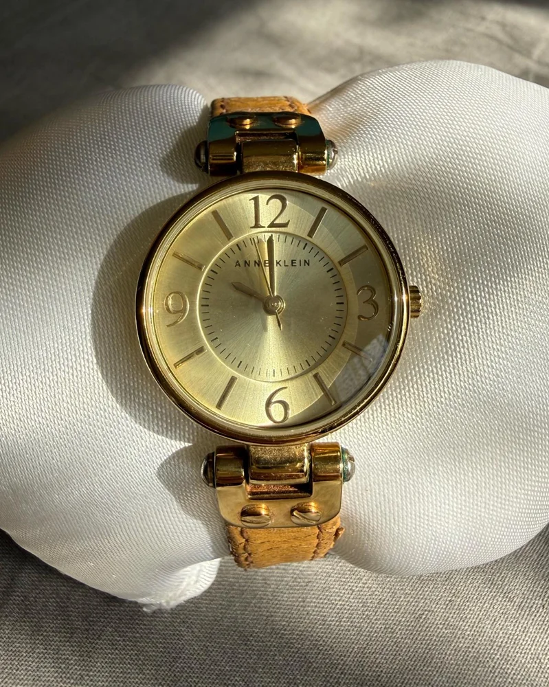Anne Klein ساعات، حالة جيدة جداً، مقاس واحد، صورة 3
