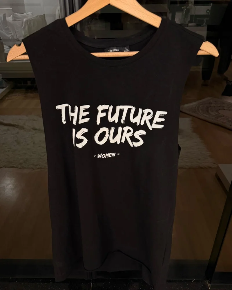 Bershka تيشيرتات