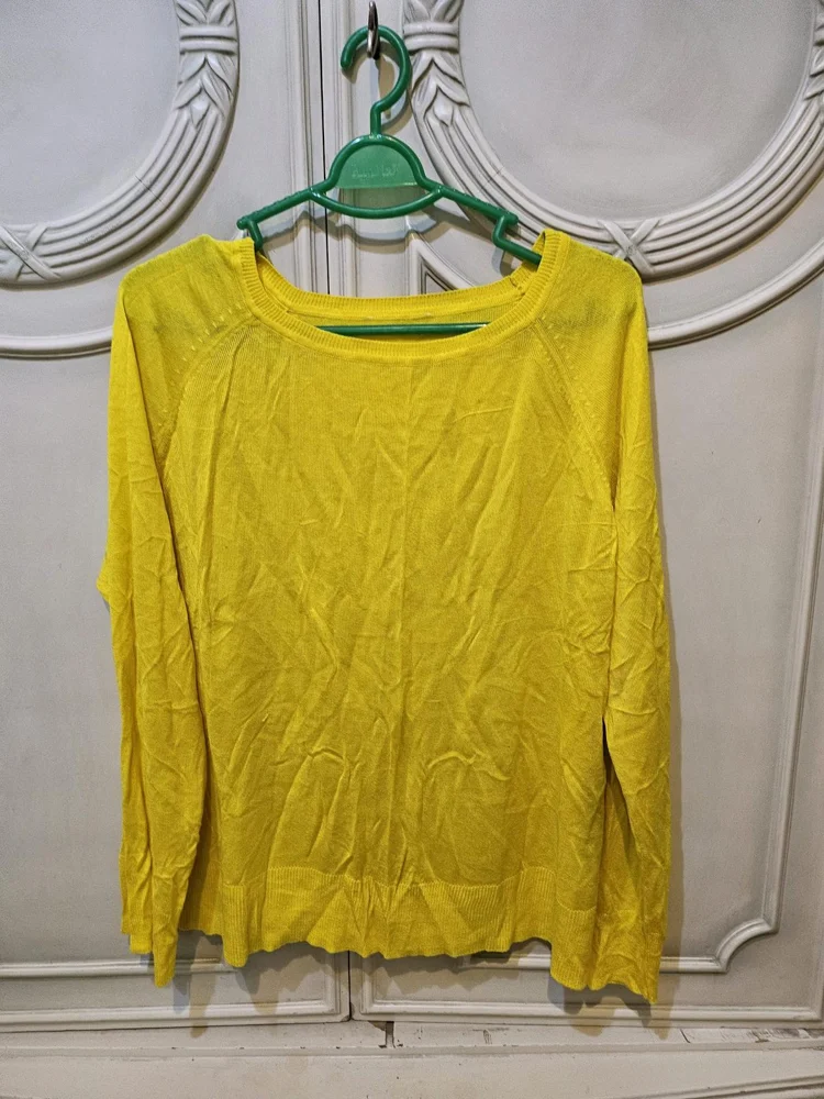 Zara سويترات وبلوفرات