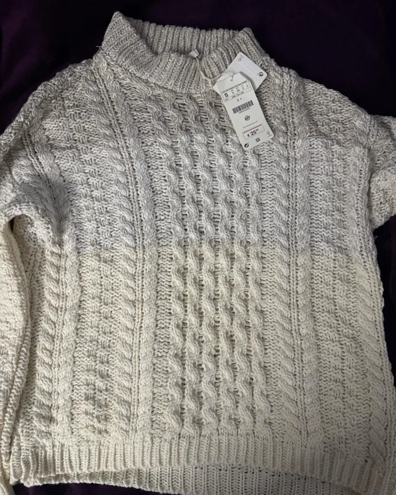 Stradivarius Sweaters & Pullovers