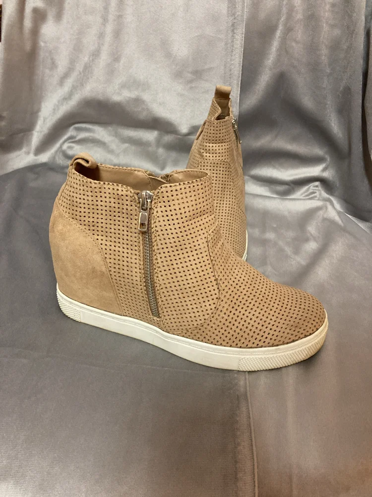 Sneakers, size 38.5, photo 2