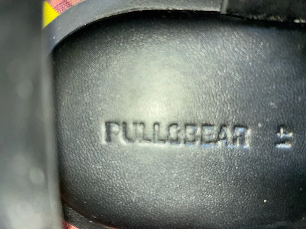 Pull & Bear صنادل، حالة ممتازة، مقاس 41، صورة 3