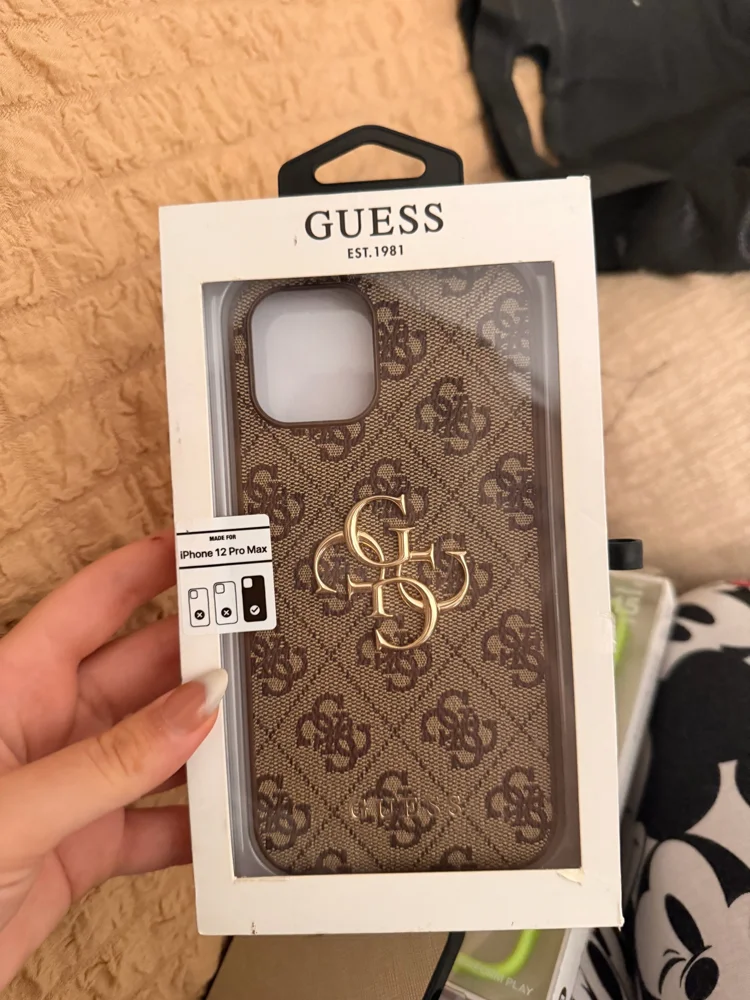 GUESS Phone Cases, New with tags, size S / 36 / 8, photo 5