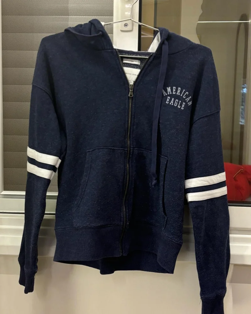 American Eagle Sweatshirts