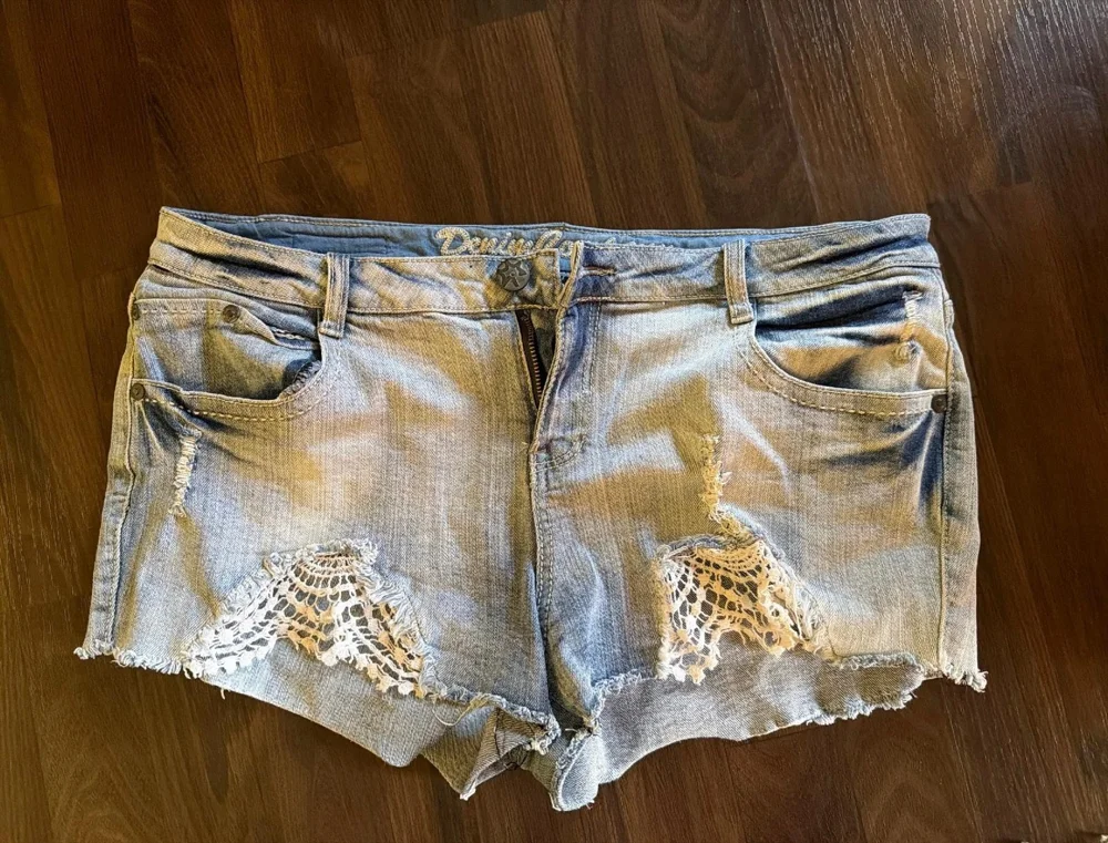 Max Shorts