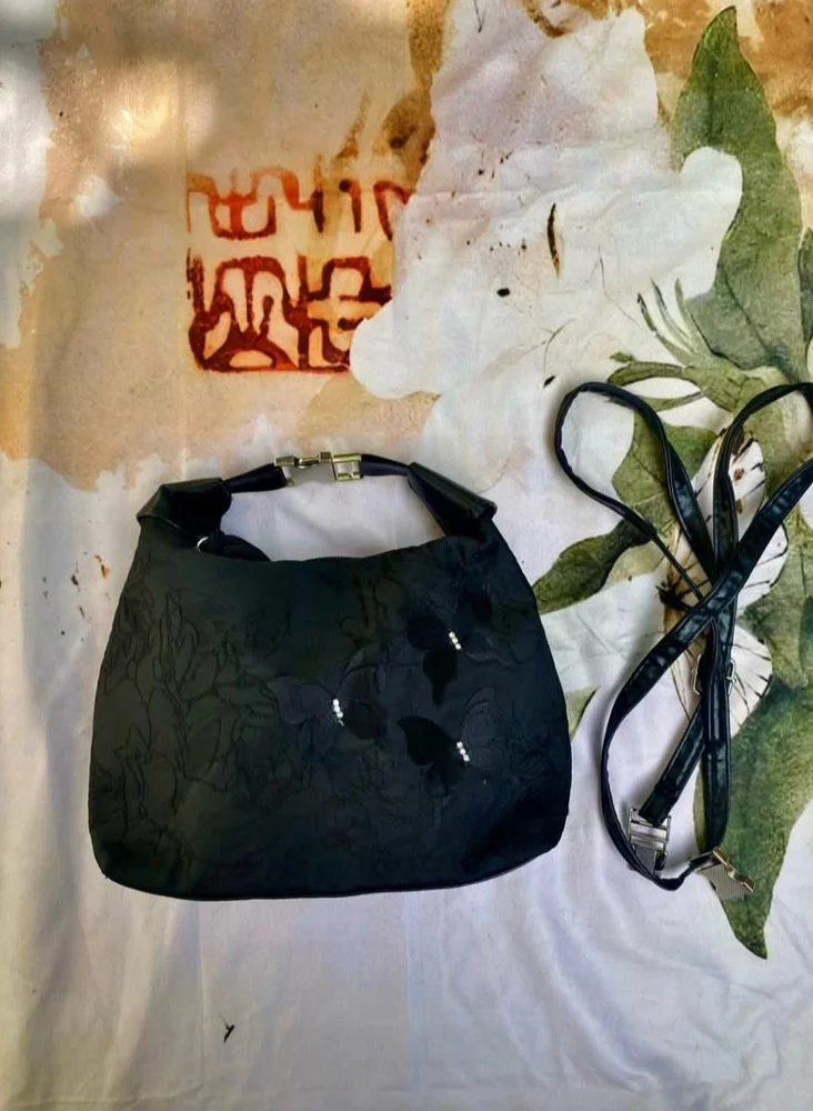 شنط صغيرة
