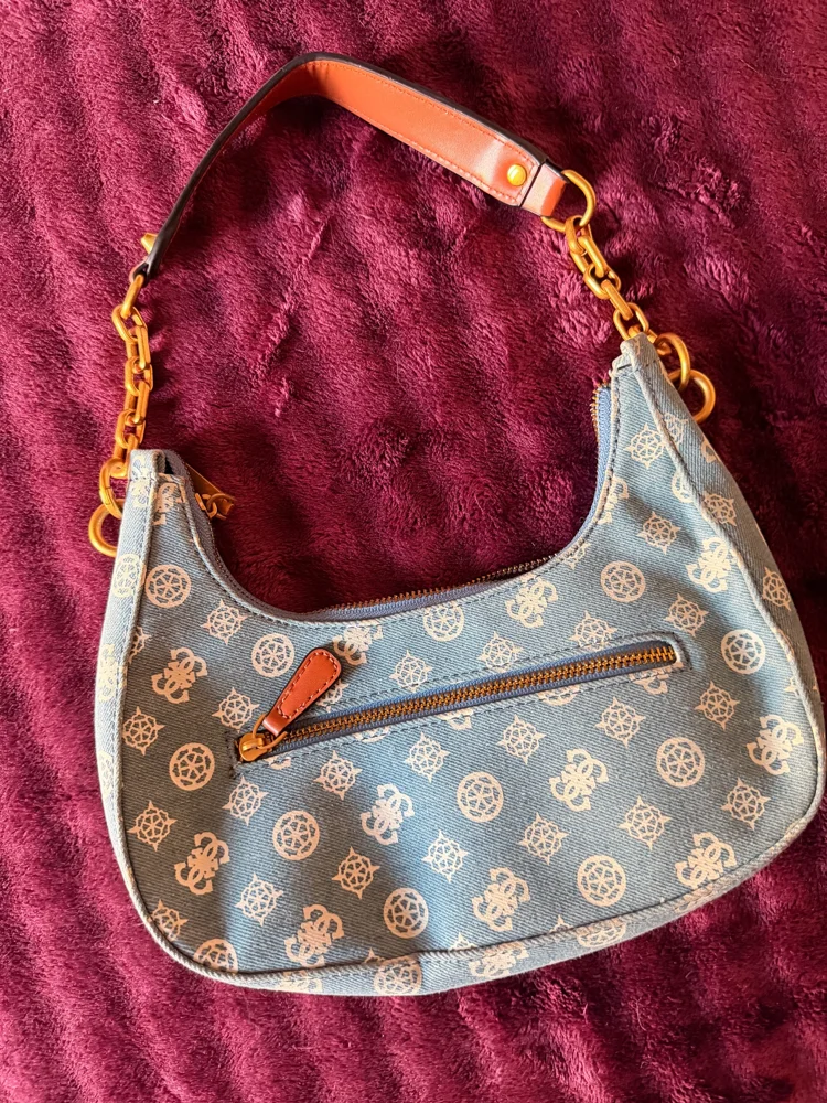 GUESS Shoulder Bag, size Other, photo 2
