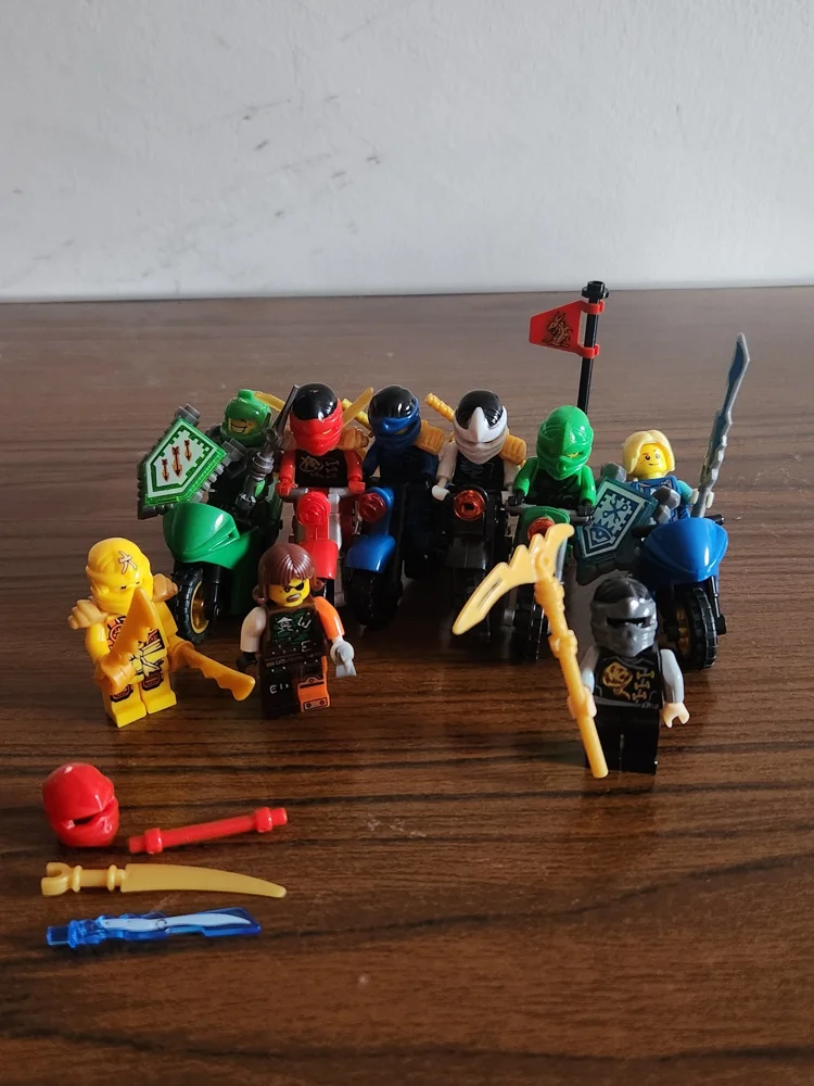 LEGO Ninjago Figures & Games
