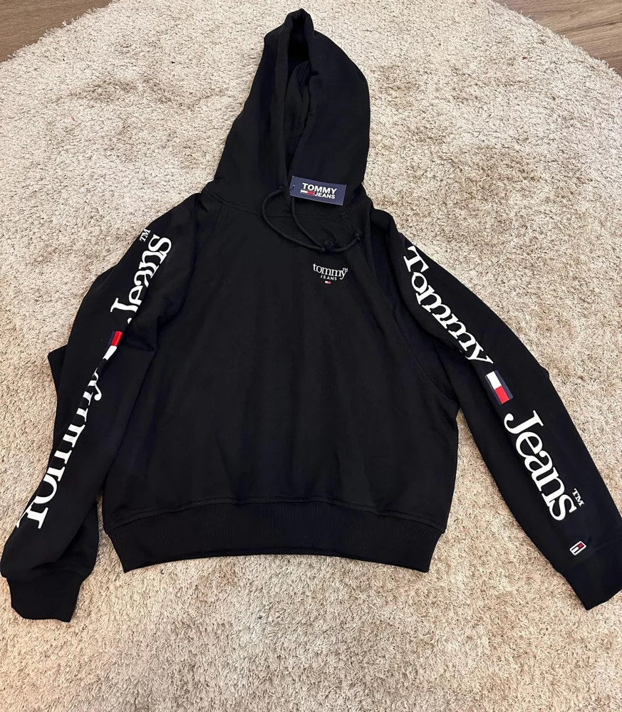 Tommy Hilfiger Tops