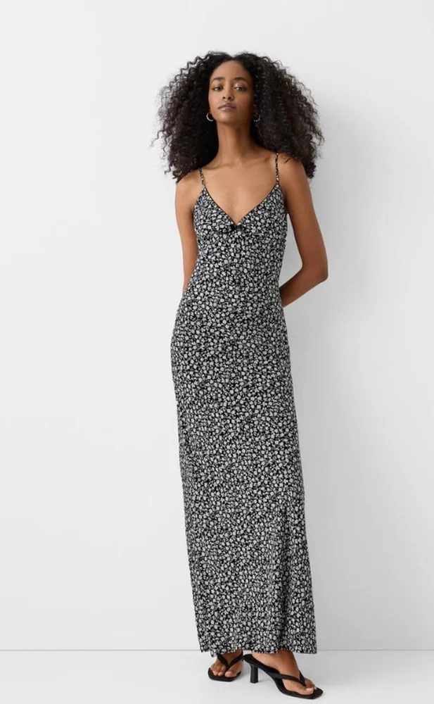 Bershka فساتين طويلة