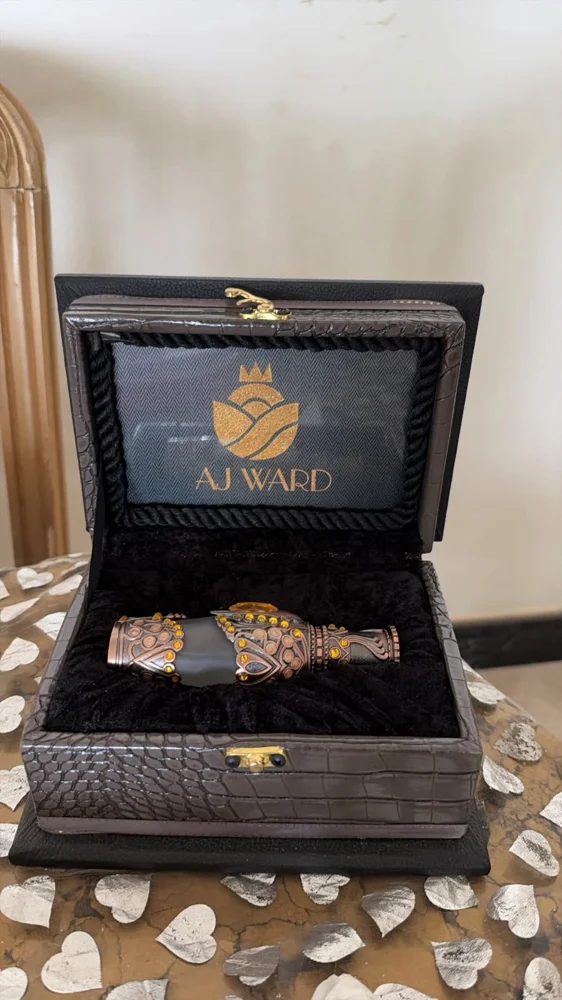Taj Accessories