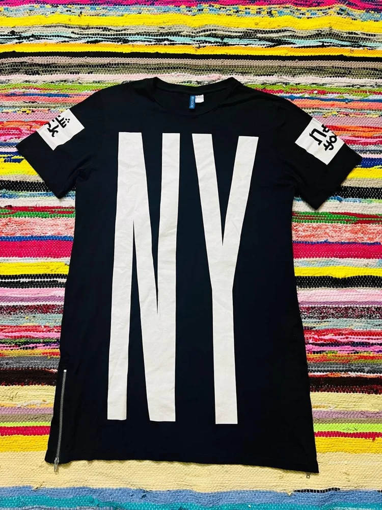 H&M T-shirts
