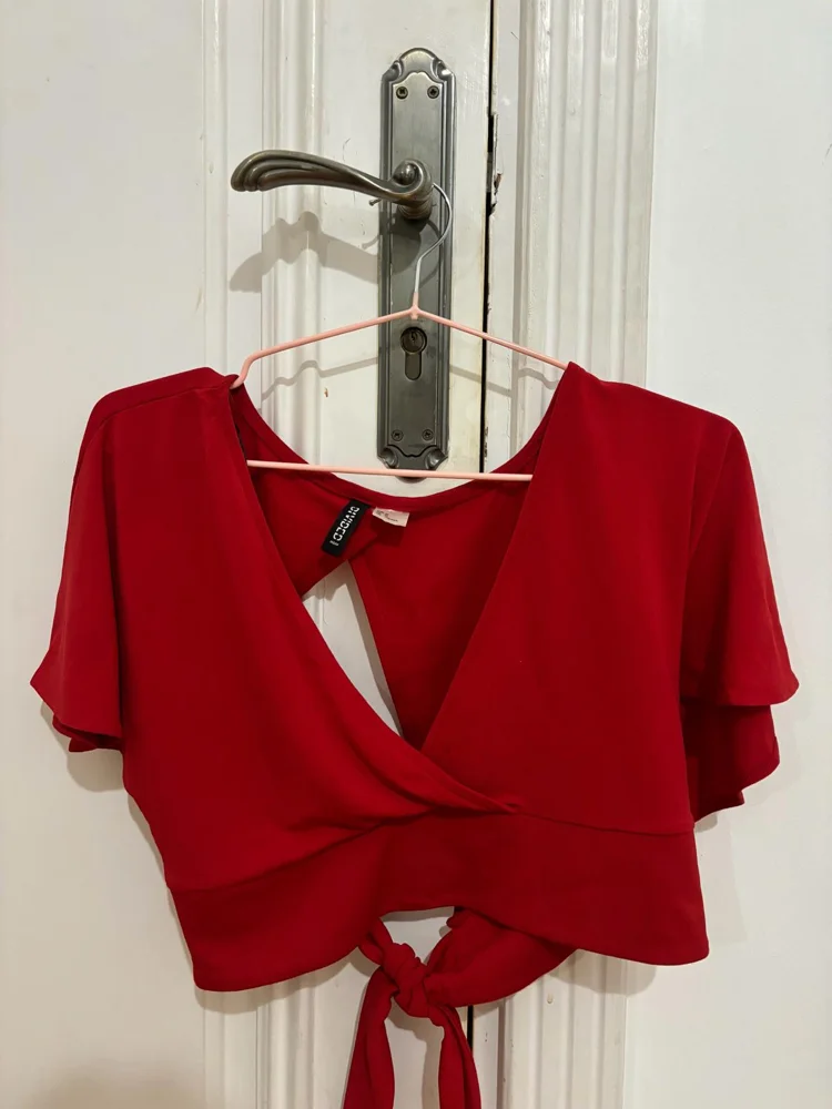 H&M Crop Tops