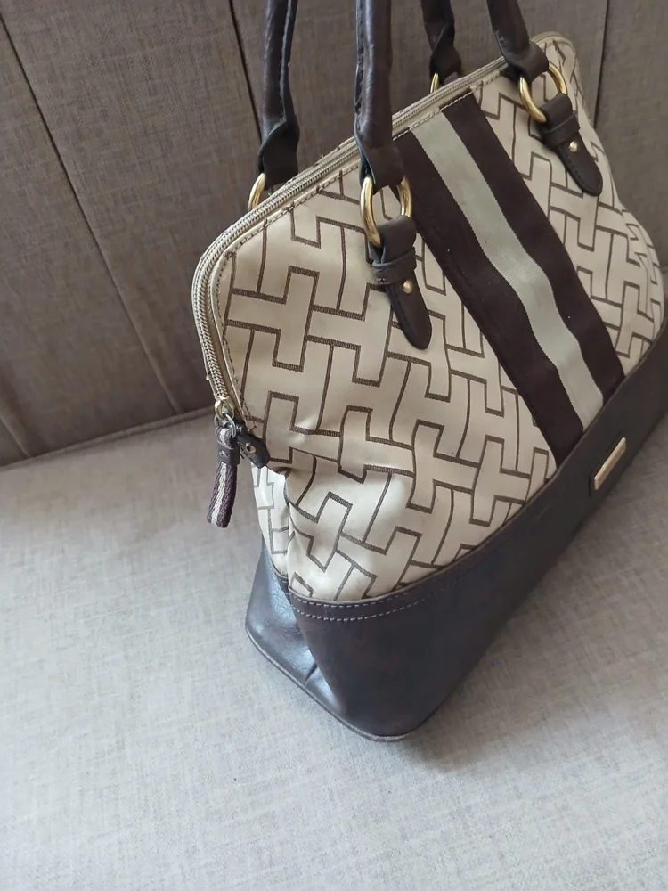 Tommy Hilfiger Shoulder Bags, Excellent, photo 3