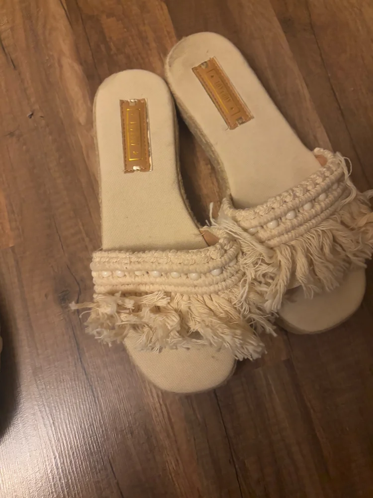 Joy&Roy Sandals