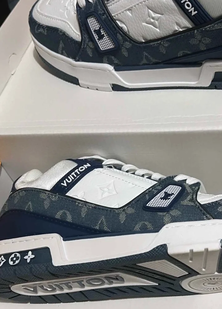 Louis Vuitton Sneakers, size 40, photo 3