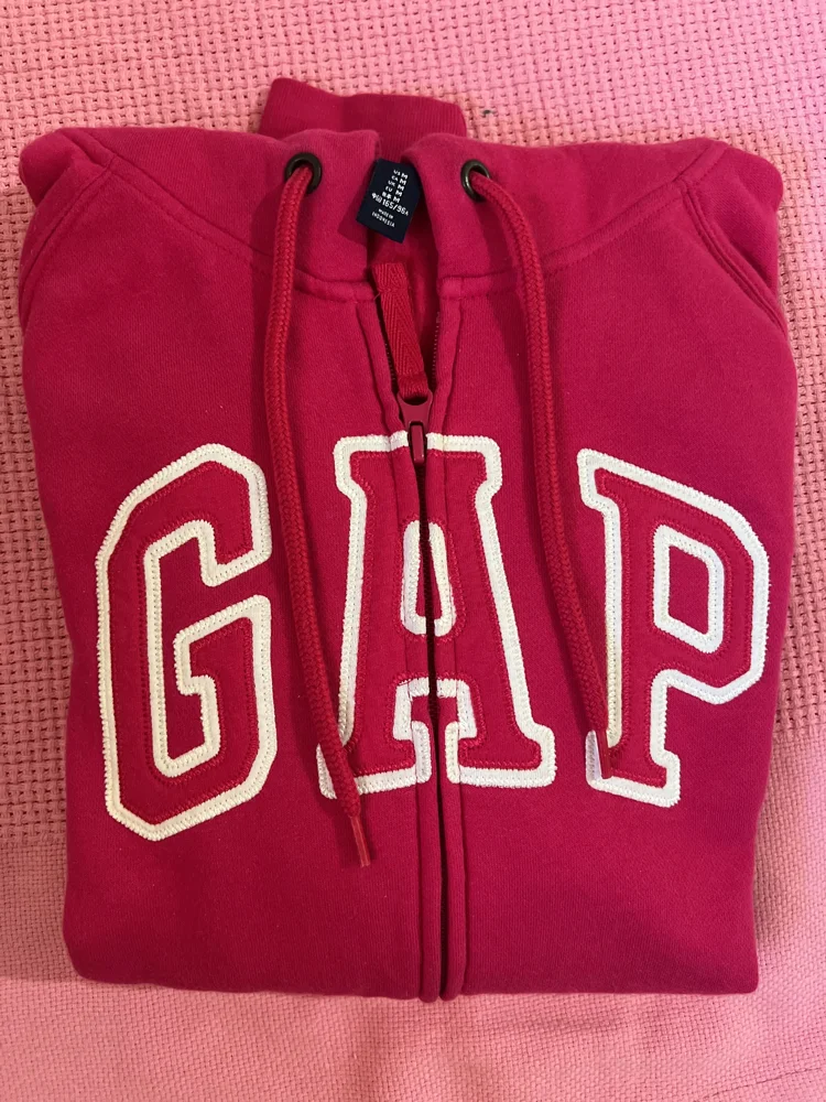 GAP Sweatshirts