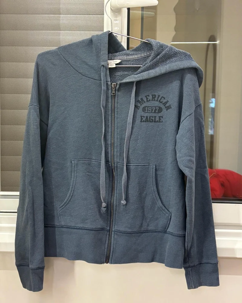 American Eagle Sweatshirts