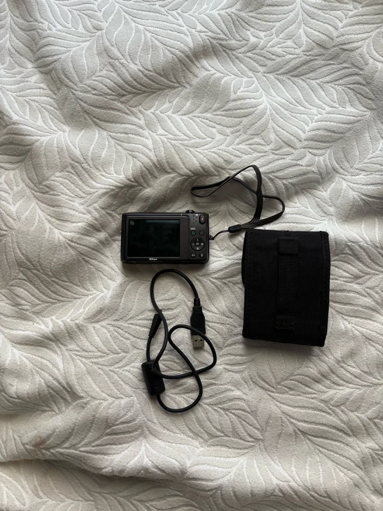 Nikon Digital Cameras, Excellent, photo 6