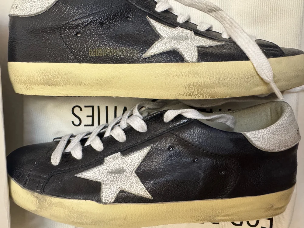 Golden Goose Sneakers