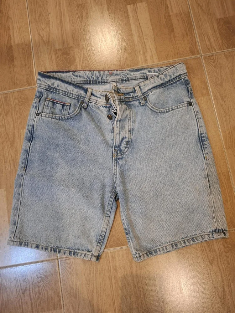 Tommy Hilfiger شورتات