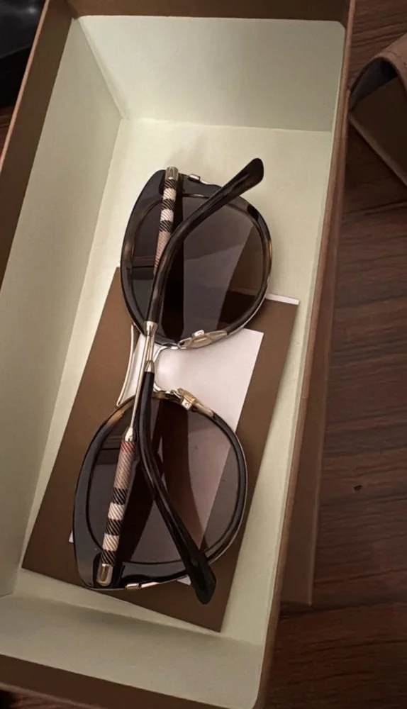 Burberry Sunglasses, New with tags, photo 3
