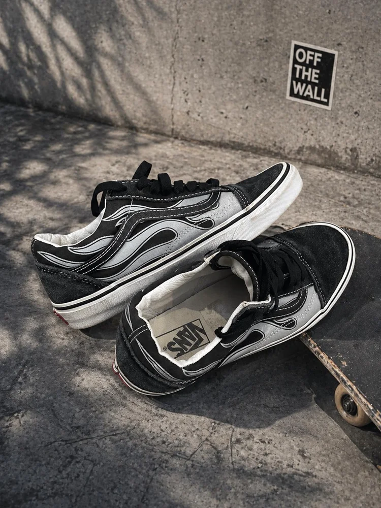 Vans Sneakers