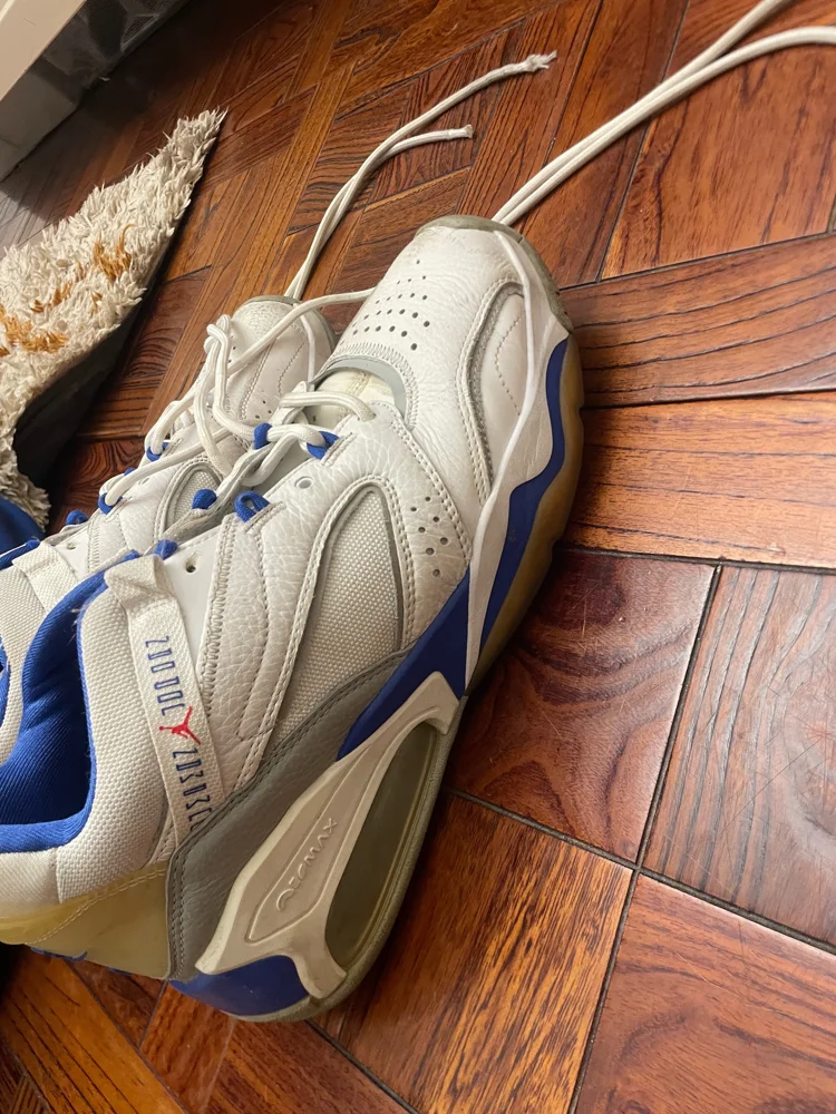 Air Jordan Sneakers, size 44, photo 2