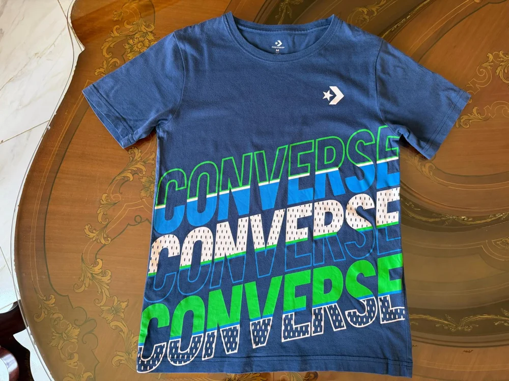 Converse توبات