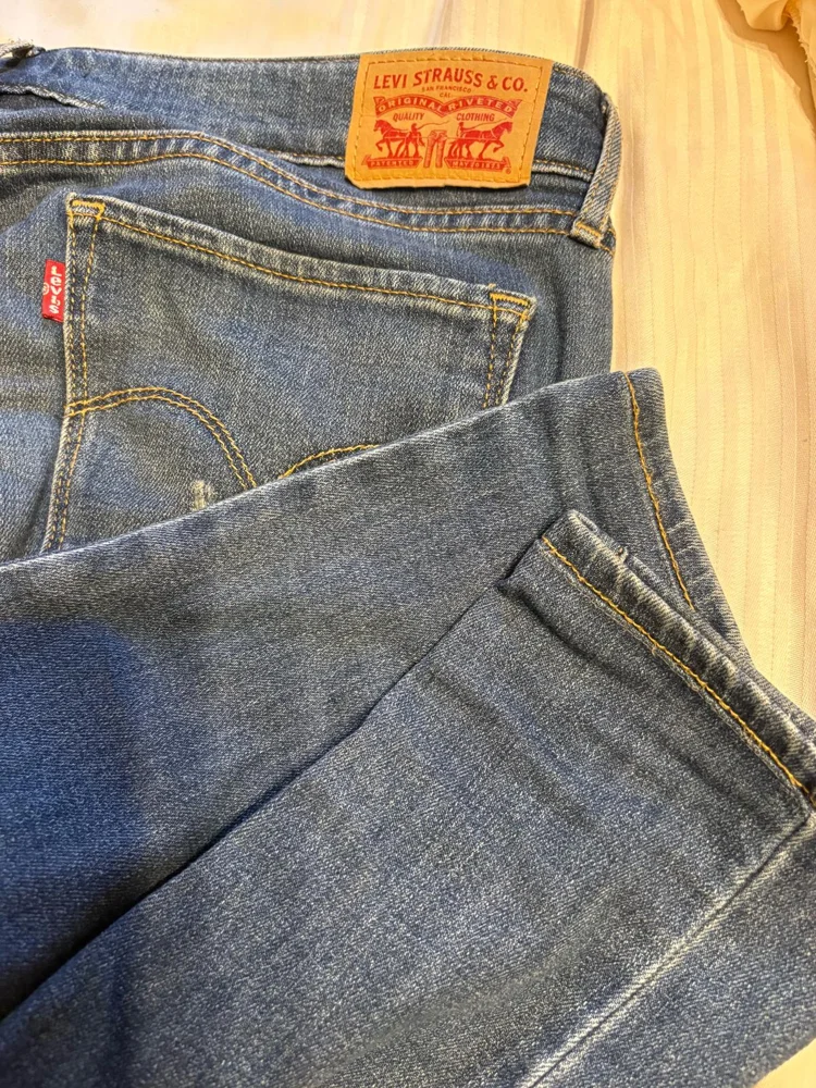 Levi's Jeans