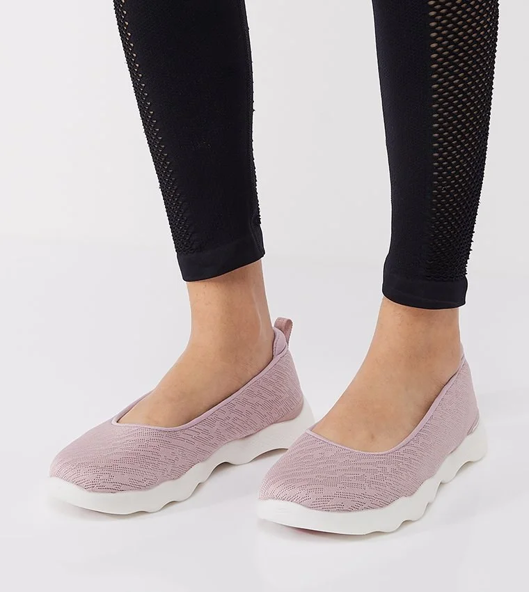 Skechers Sneakers, New with tags, size 39, photo 3