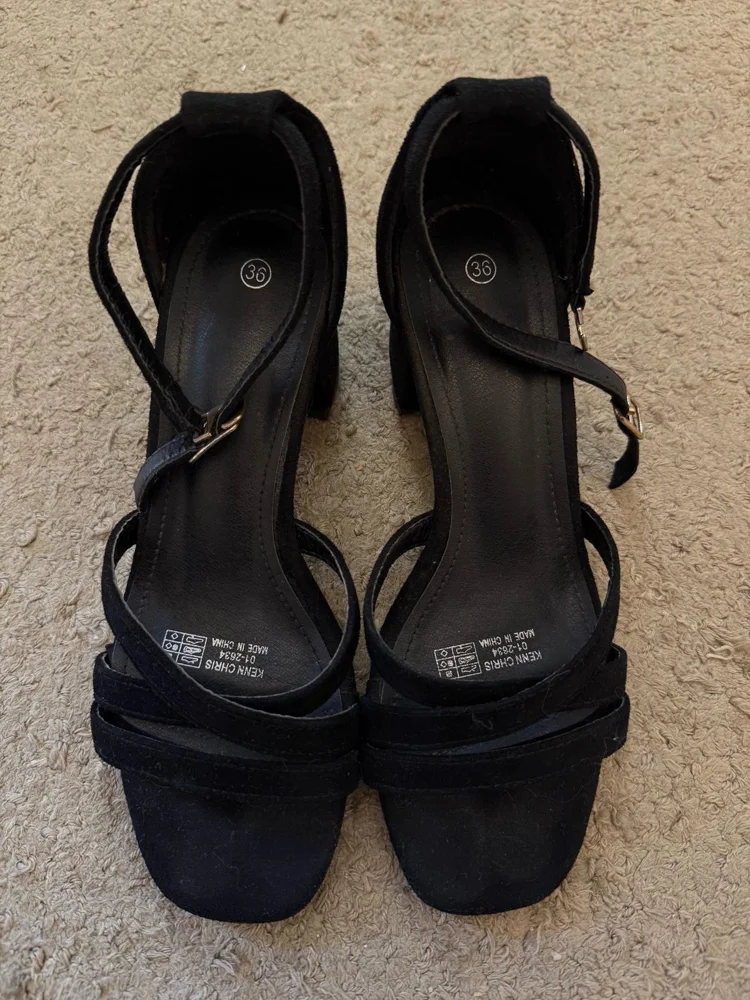 Pixi Sandals