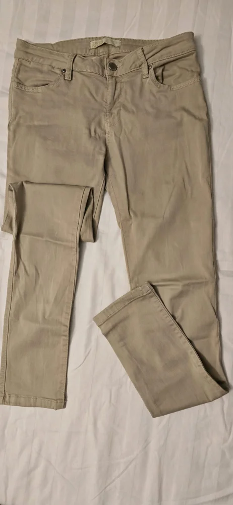 Zara چينز
