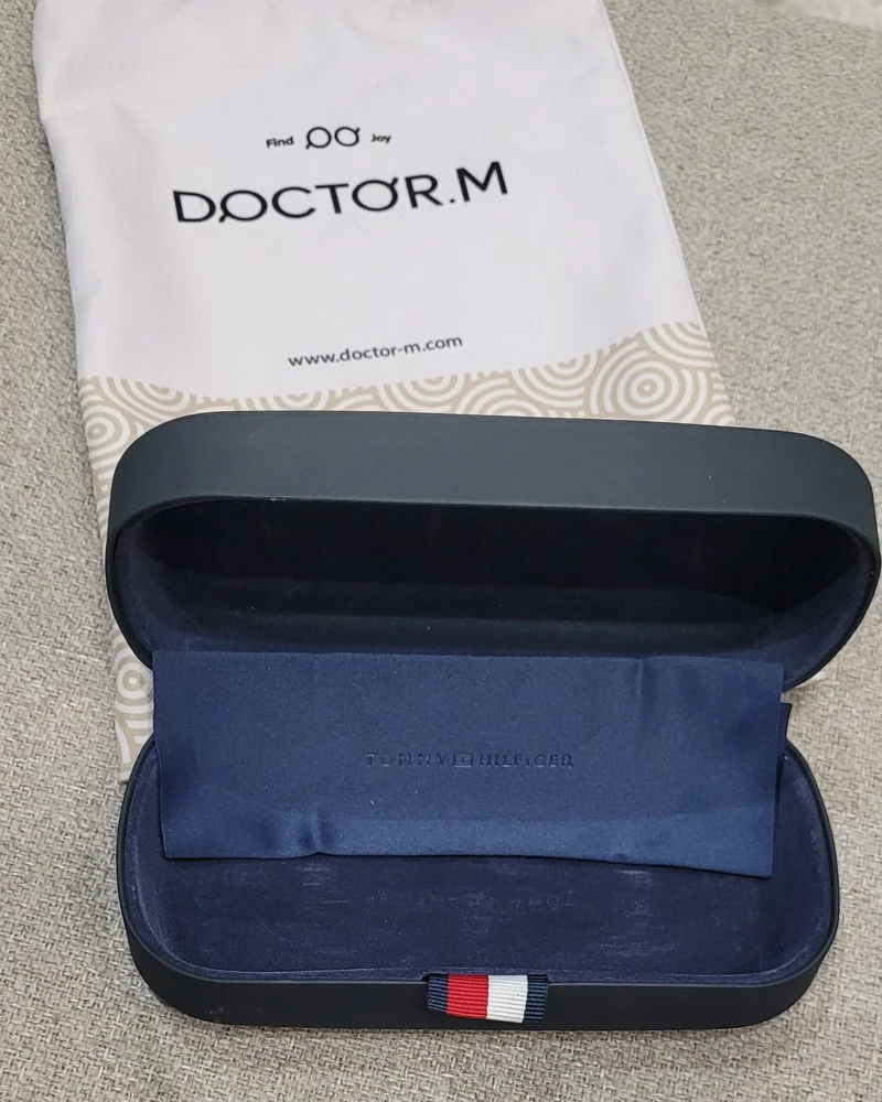 Tommy Hilfiger Sunglasses, size Other, photo 2