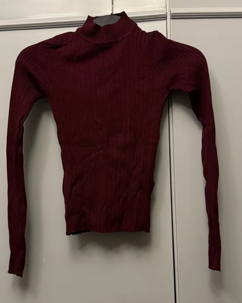 Bershka سويترات وبلوفرات