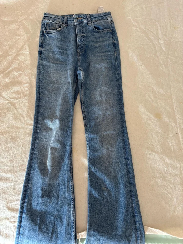 Zara Jeans