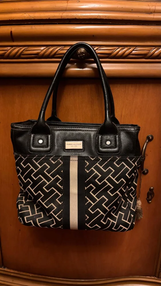 Tommy Hilfiger Handbags