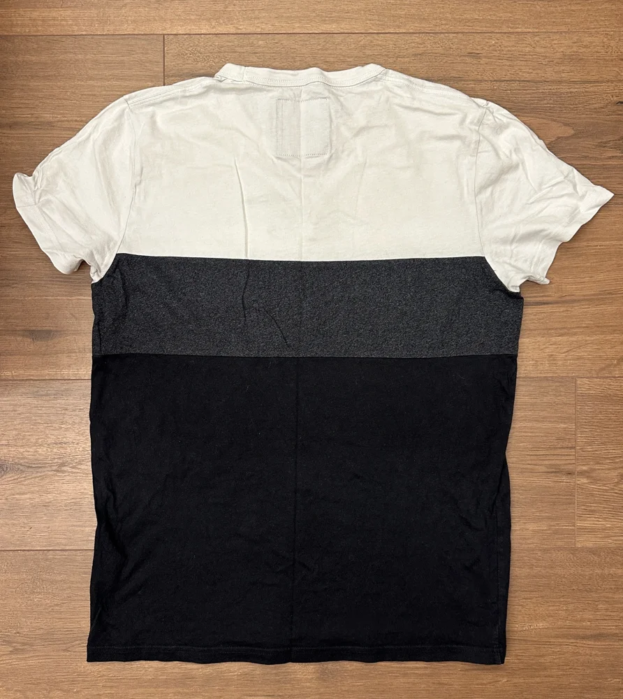 Hollister T-shirts, size S, photo 2
