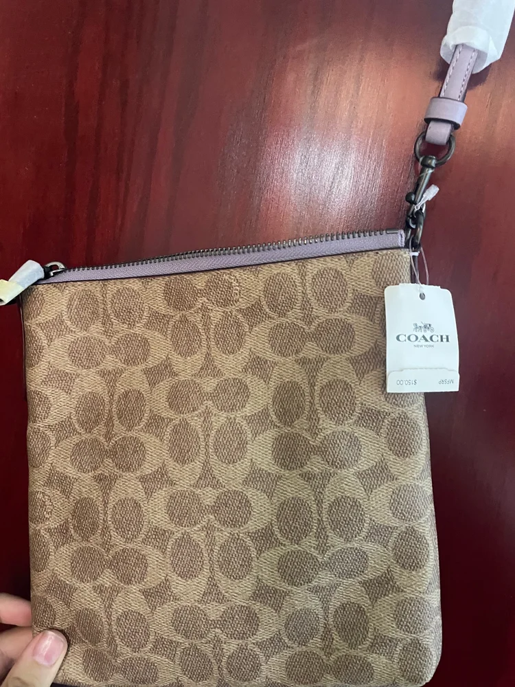 Coach شنط كروس، جديدة بالتيكيت، صورة 3