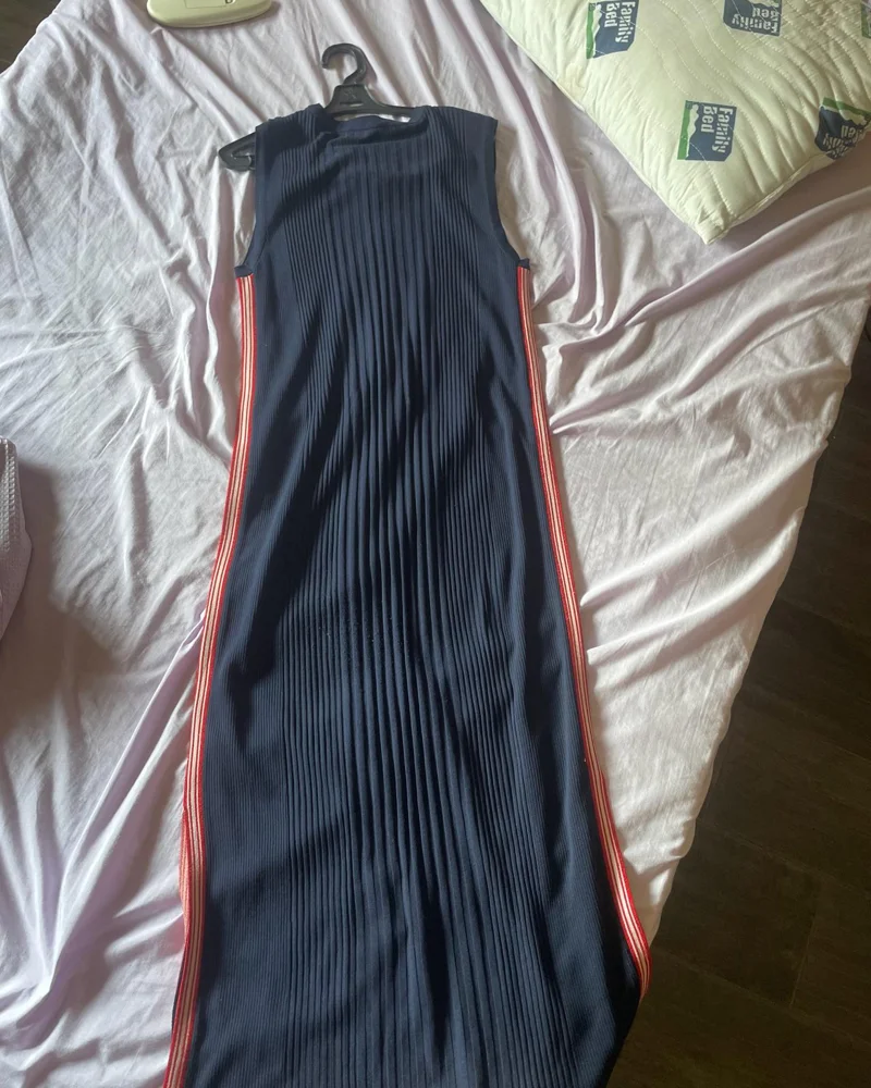 Zara فساتين طويلة