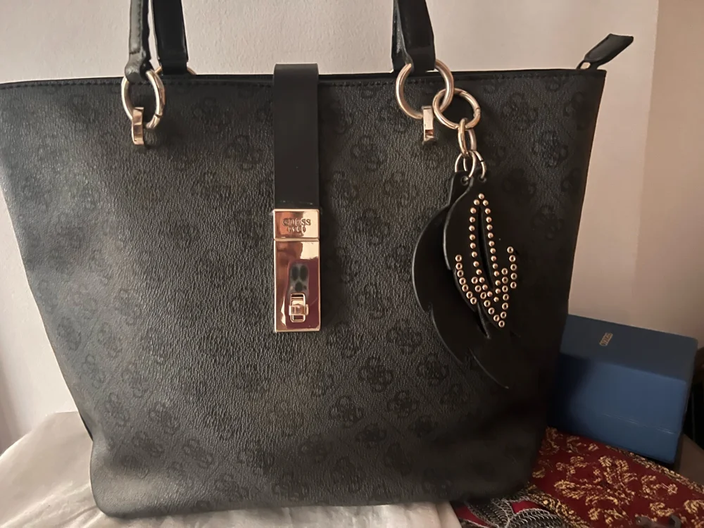 GUESS Shoulder Bags, size Other, photo 2