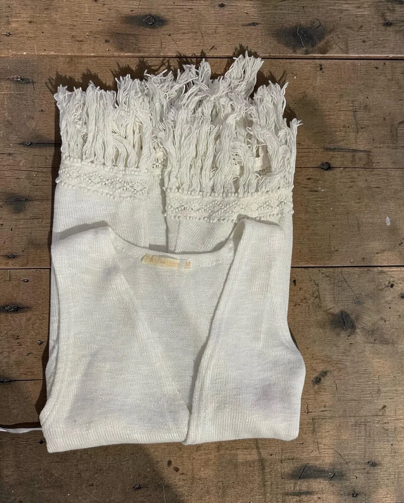 Bershka سويترات وبلوفرات