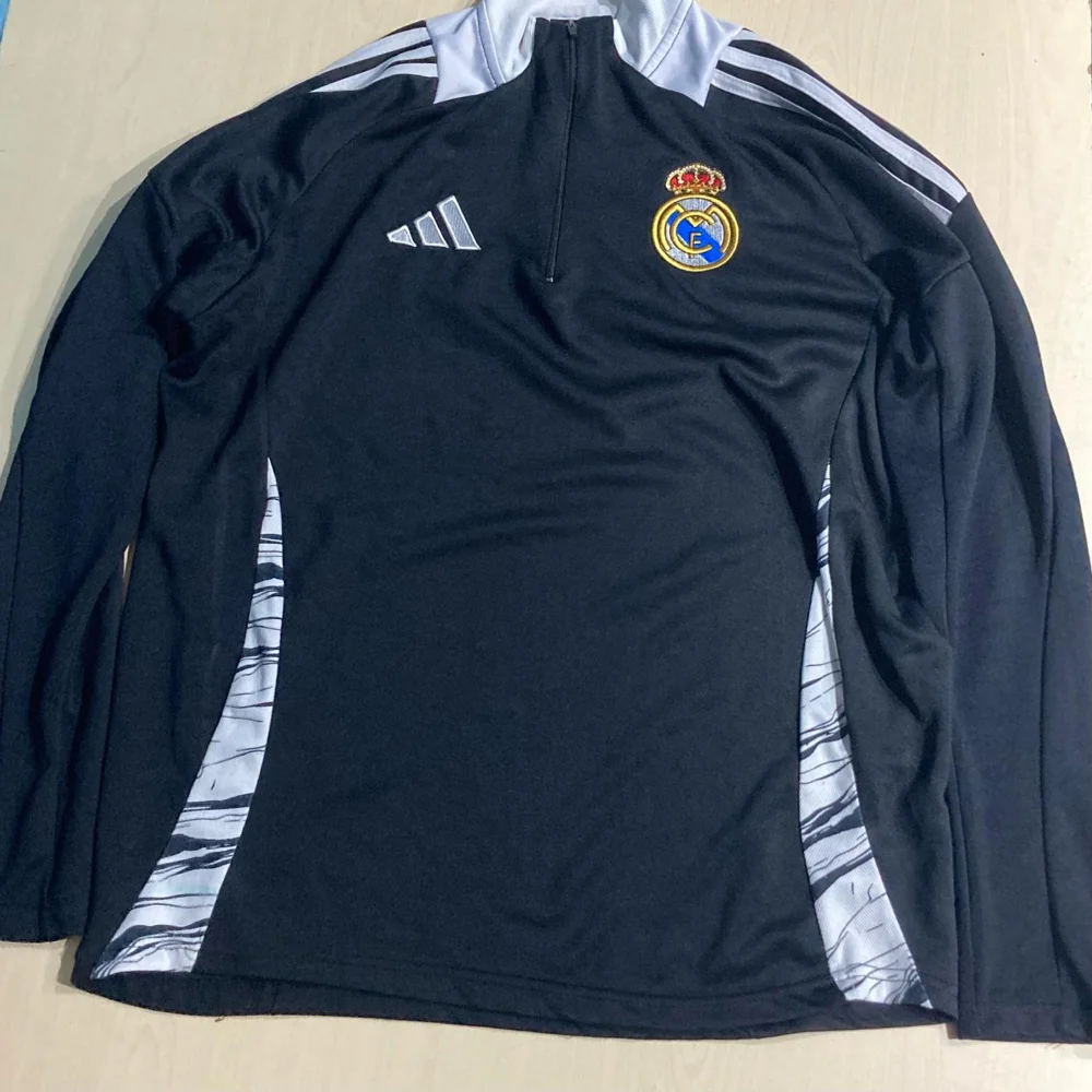 adidas Athletic Jackets, size M, photo 2