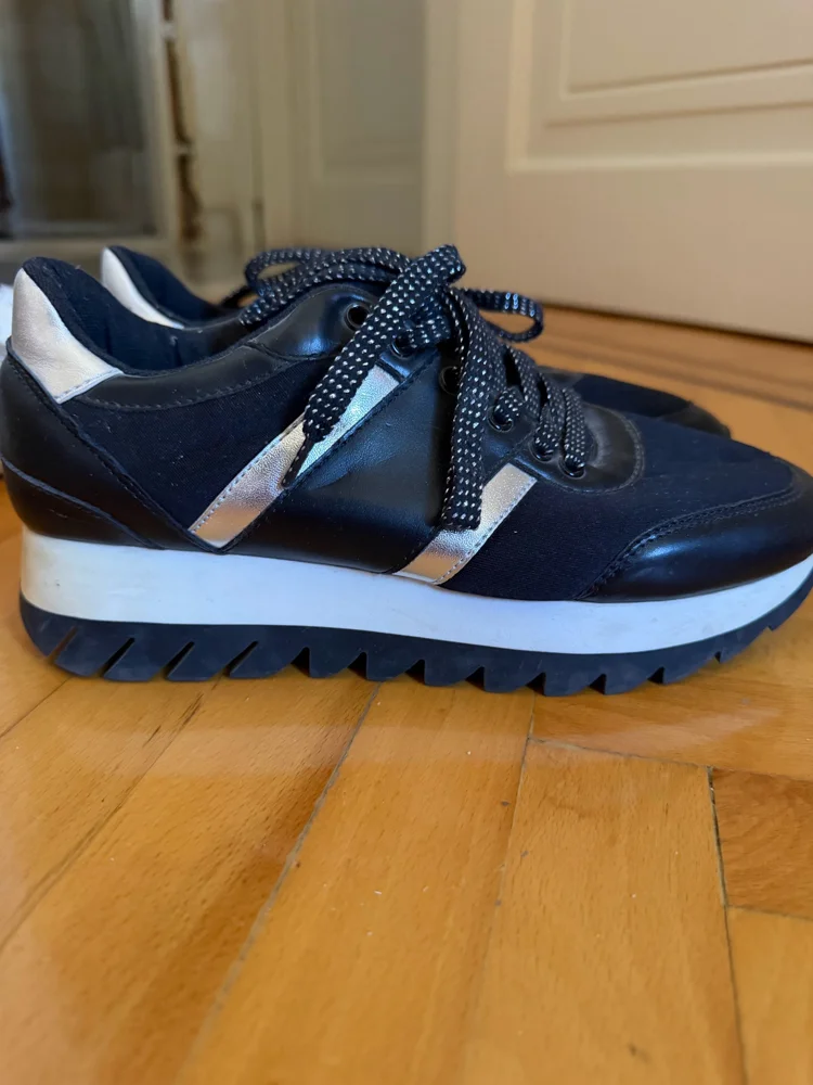 Zara Sneakers