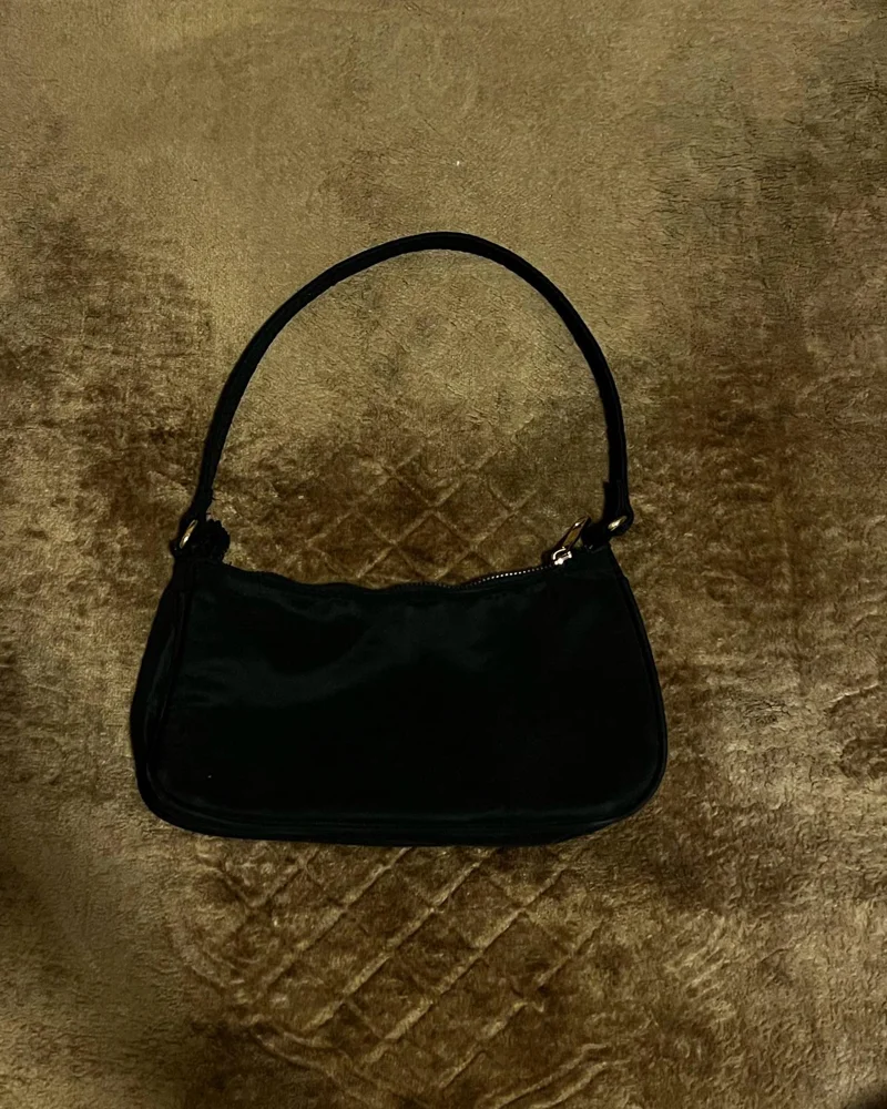 Max Shoulder Bag