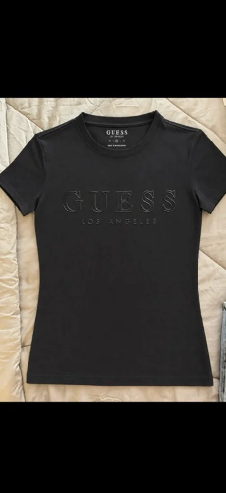 GUESS T-shirts