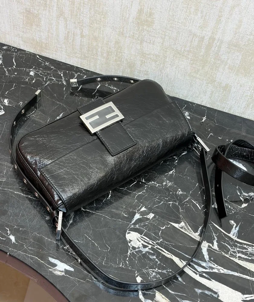 Fendi Shoulder Bags, size Other, photo 6