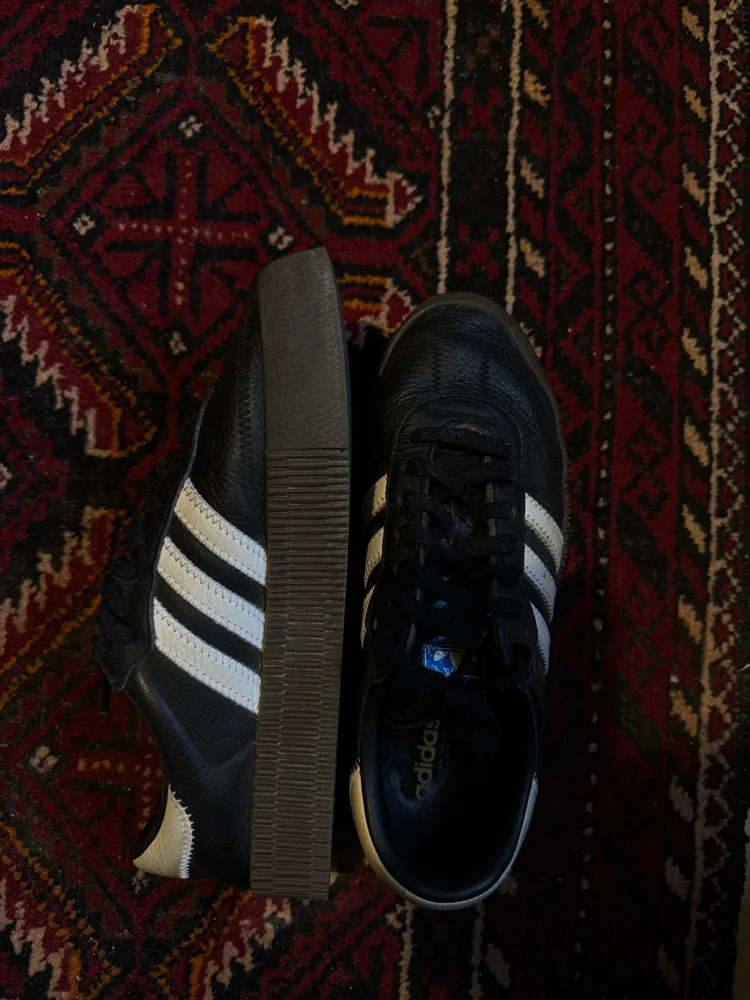 adidas أحذية، حالة جيدة جداً، صورة 2